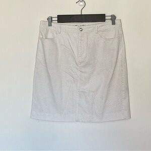 Simons Contemporary Women’s White & Cream Pattern Skirt, Size 10, Neutral